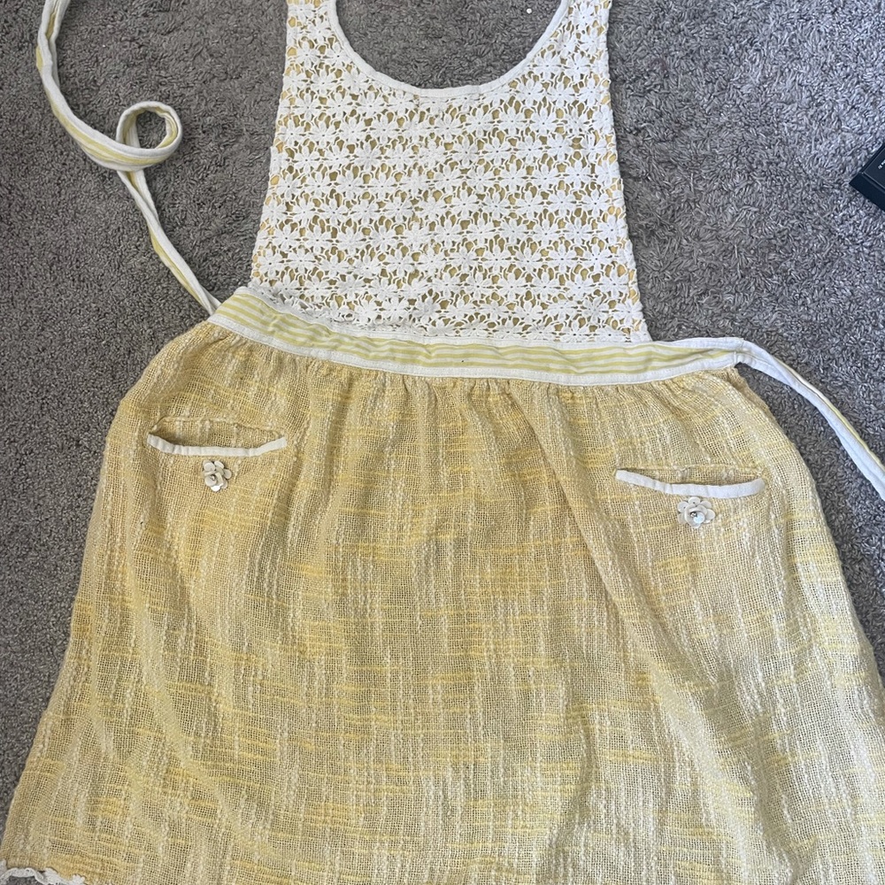 Sur La Table apron